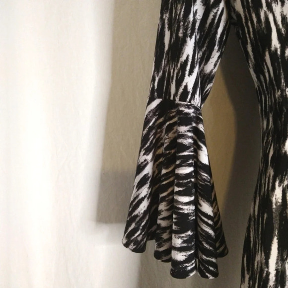 Calvin Klein Animal Print Dress EUC ❤️ - Picture 7 of 10